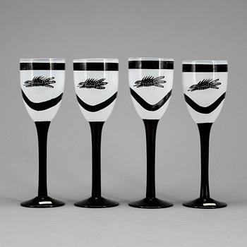 VINGLAS, 4 st, glas, Ulrika Hydman-Vallien, Kosta Boda, signerade.