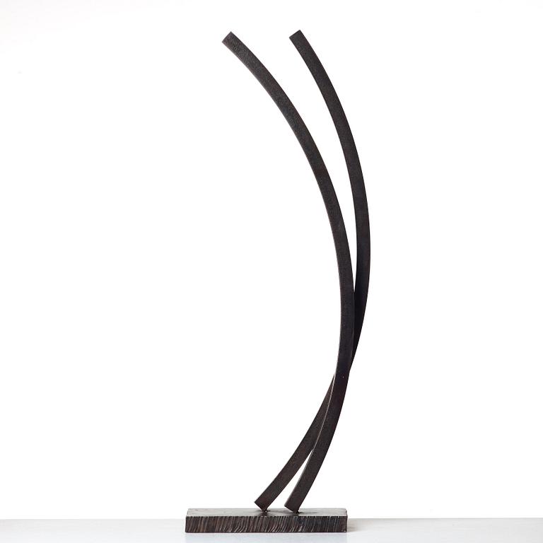 Bernar Venet, "Two Arcs of 80.5⁰".