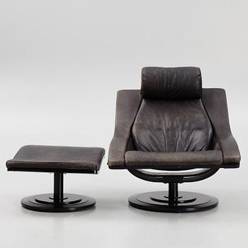 Takashi Okamura & Erik Marquardsen, a "Wave" armchair with ottoman, Nelo, 1970's.