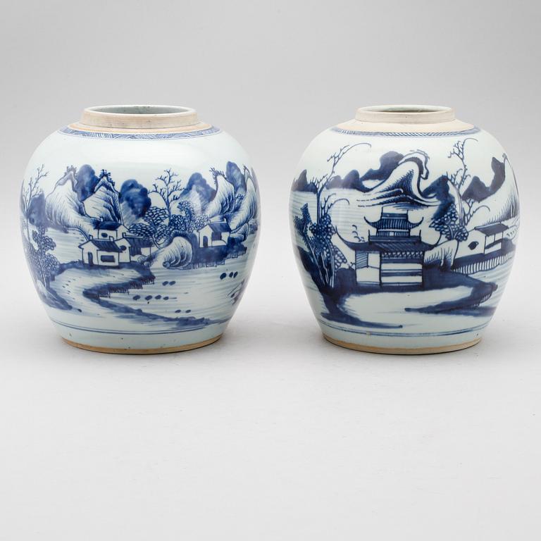 BOJANER, 2 st, porslin, Kina, 1800-tal.