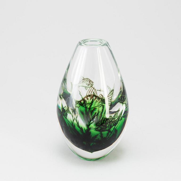 A glass vase by Edward Hald, Orrefors.