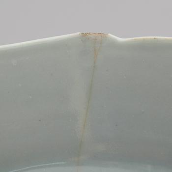 TALLRIKAR, 3 st, porslin, Kina, Qianlong 1736-1795.