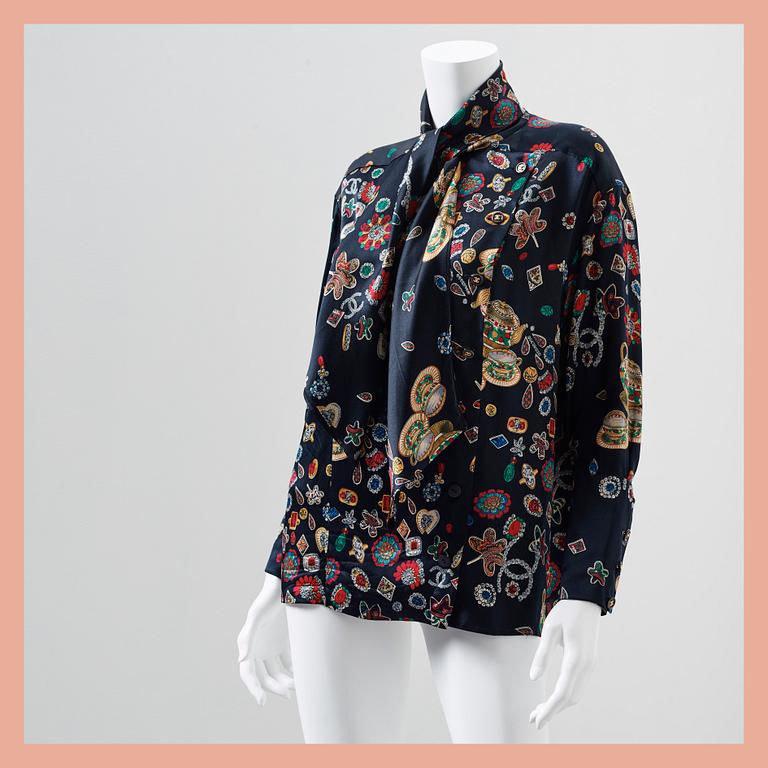 BLUS, Chanel.