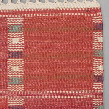 Barbro Nilsson, MATTO, "Falurutan, röd Borås", flat weave, ca 303 x 210,5 cm, signed AB MMF BN.