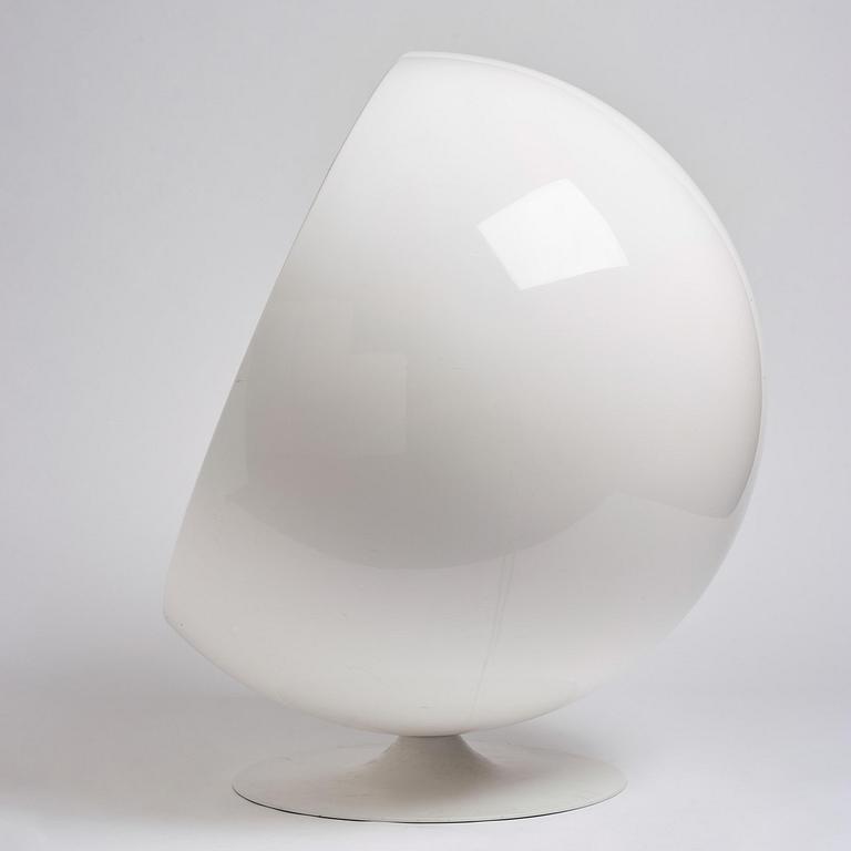 Eero Aarnio, a "Ball Chair", Adelta, Finland, post 1996.