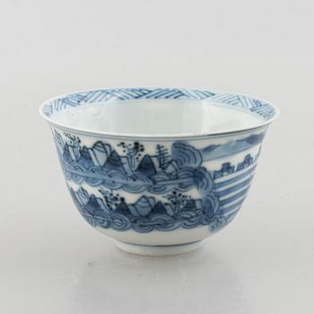 Kopp med fat, porslin, Kina, Kangxi (1662-1722).