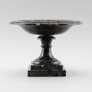 TAZZA, marmor, 1900-talets första hälft.