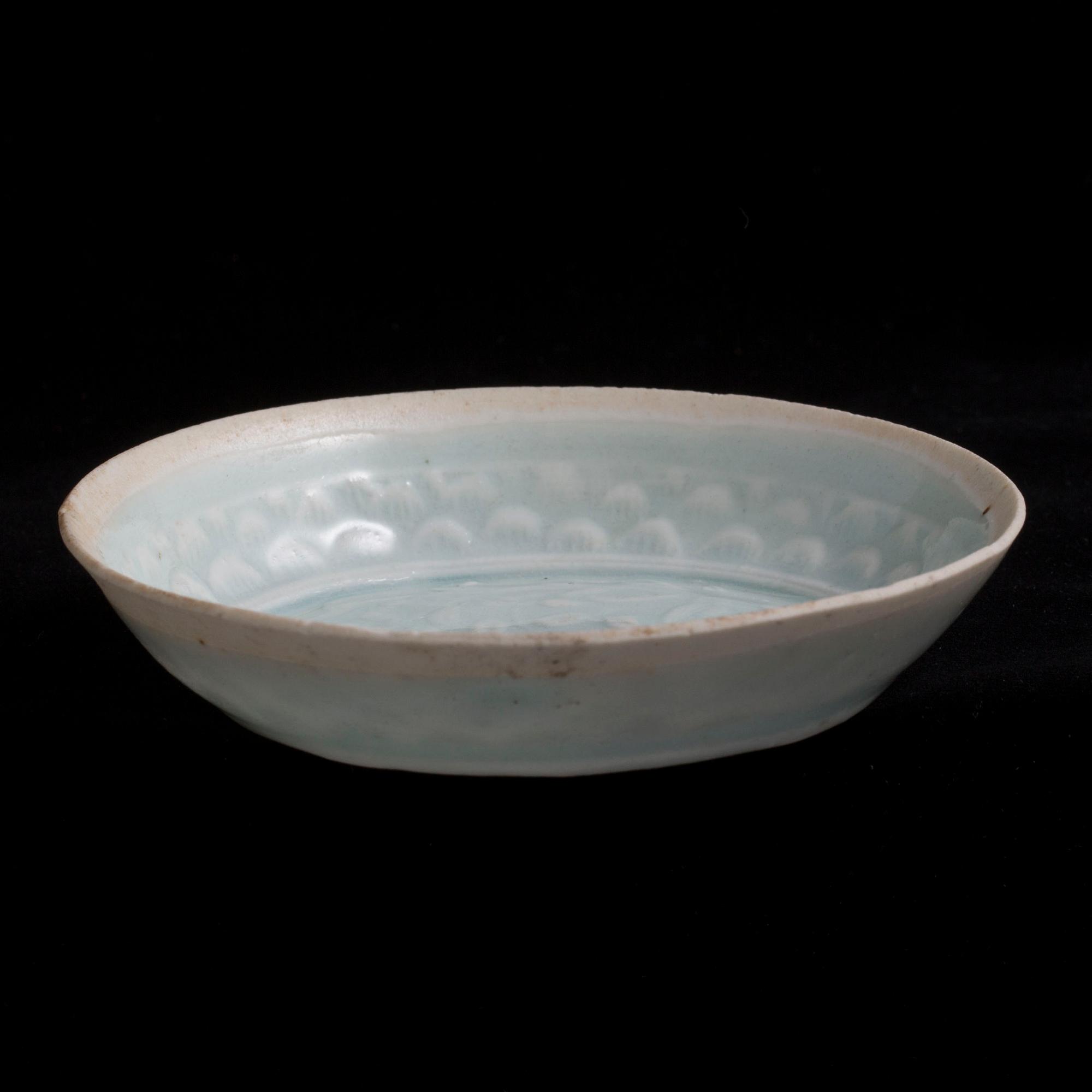 MINDRE FAT, porslin, Kina, Sung (960-1279).