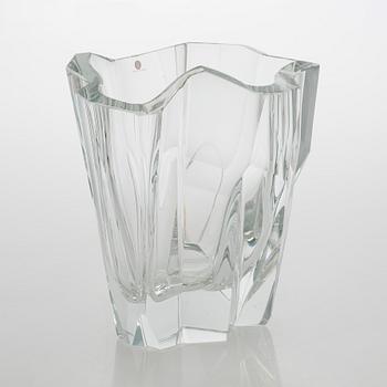 Tapio Wirkkala, vas, "Isberg", signerad Tapio Wirkkala 3825.