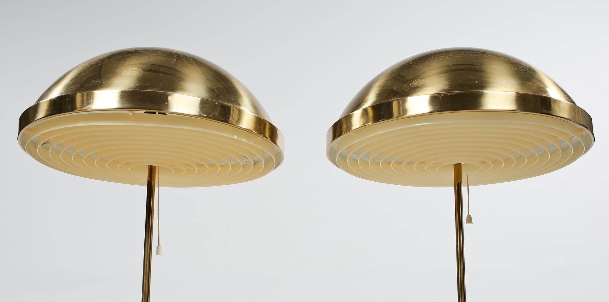 GOLVLAMPOR, 2 st, Bergboms, 1900-talets andra hälft.