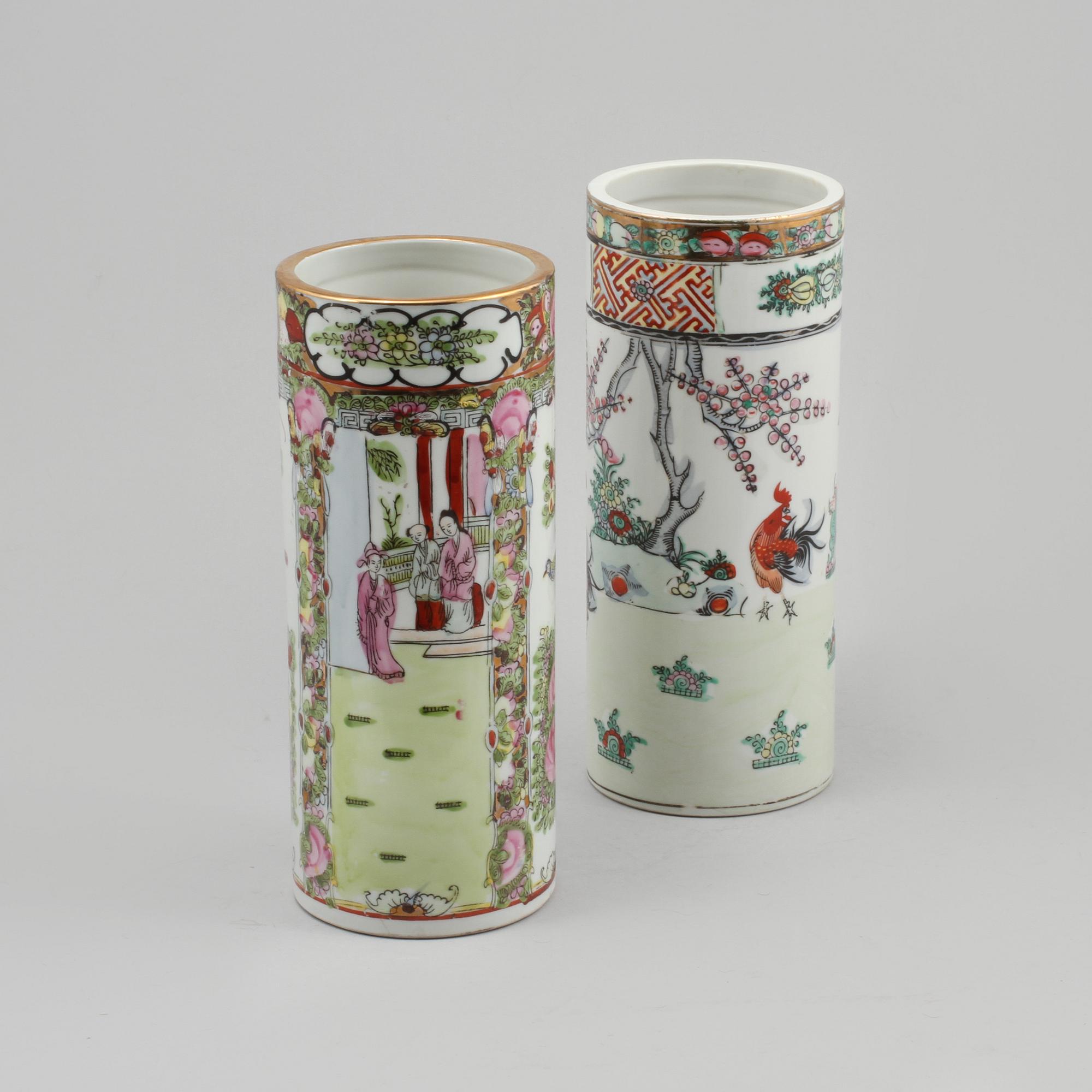 PENSELVASER, 2 st, porslin, Kina, modern tillverkning.