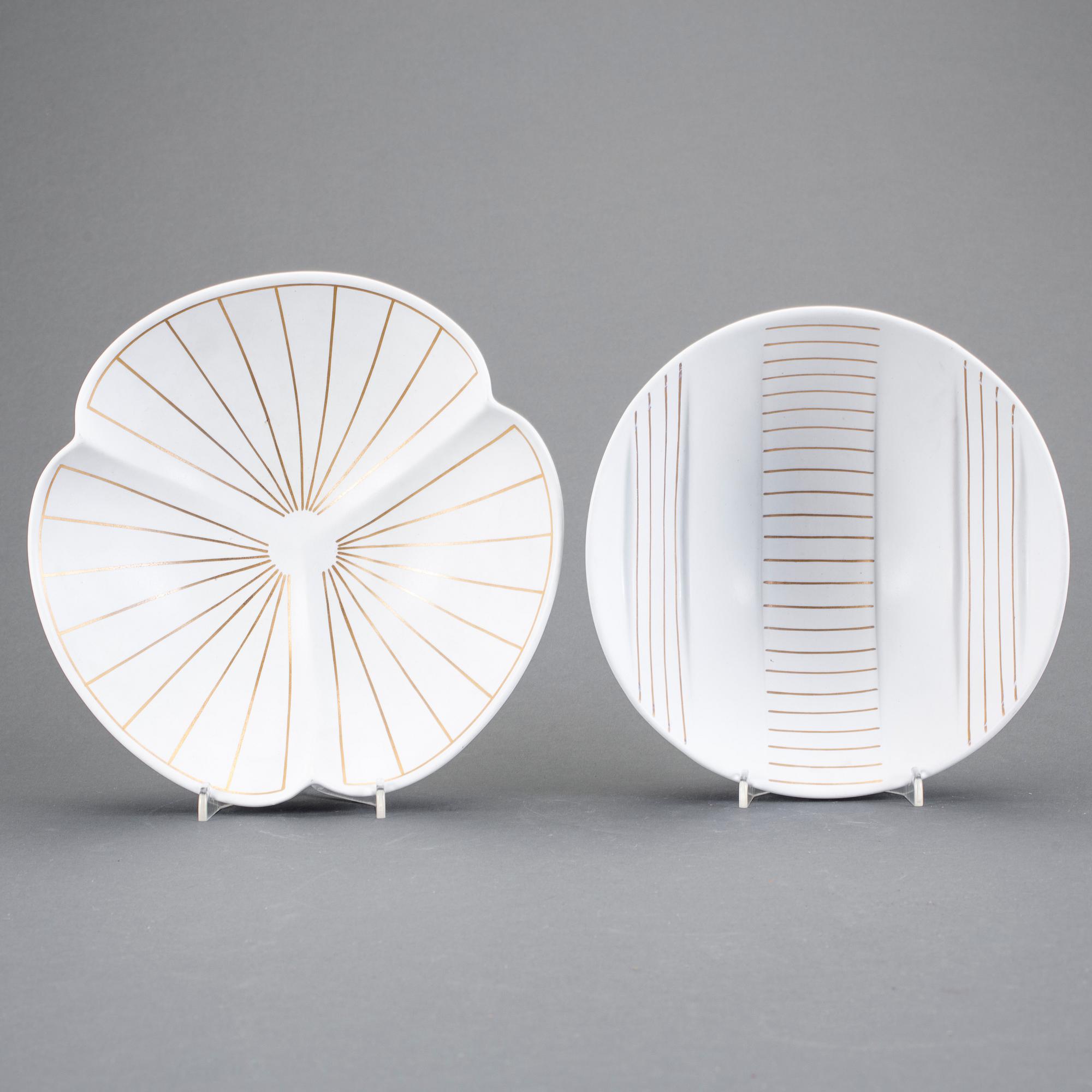 SKÅLAR, 2 st, carraragods, "Guldsurrea", Wilhelm Kåge, Gustavsbergs studio, 1900-talets mitt.