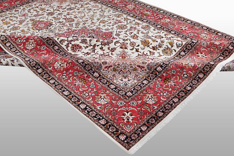 Matta, Täbriz part silk, 60 Raj, ca 355 X 254 cm.