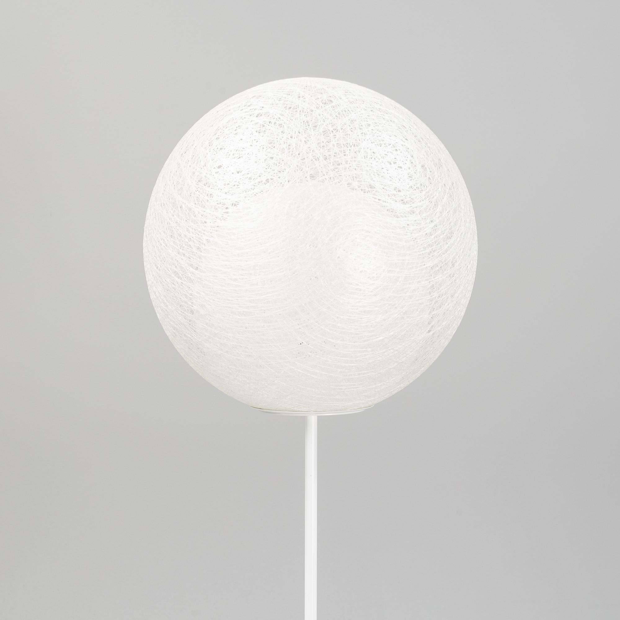 Toyo Ito, golvlampa, "Mayuhana", Yamagima, Japan, 2000-tal.