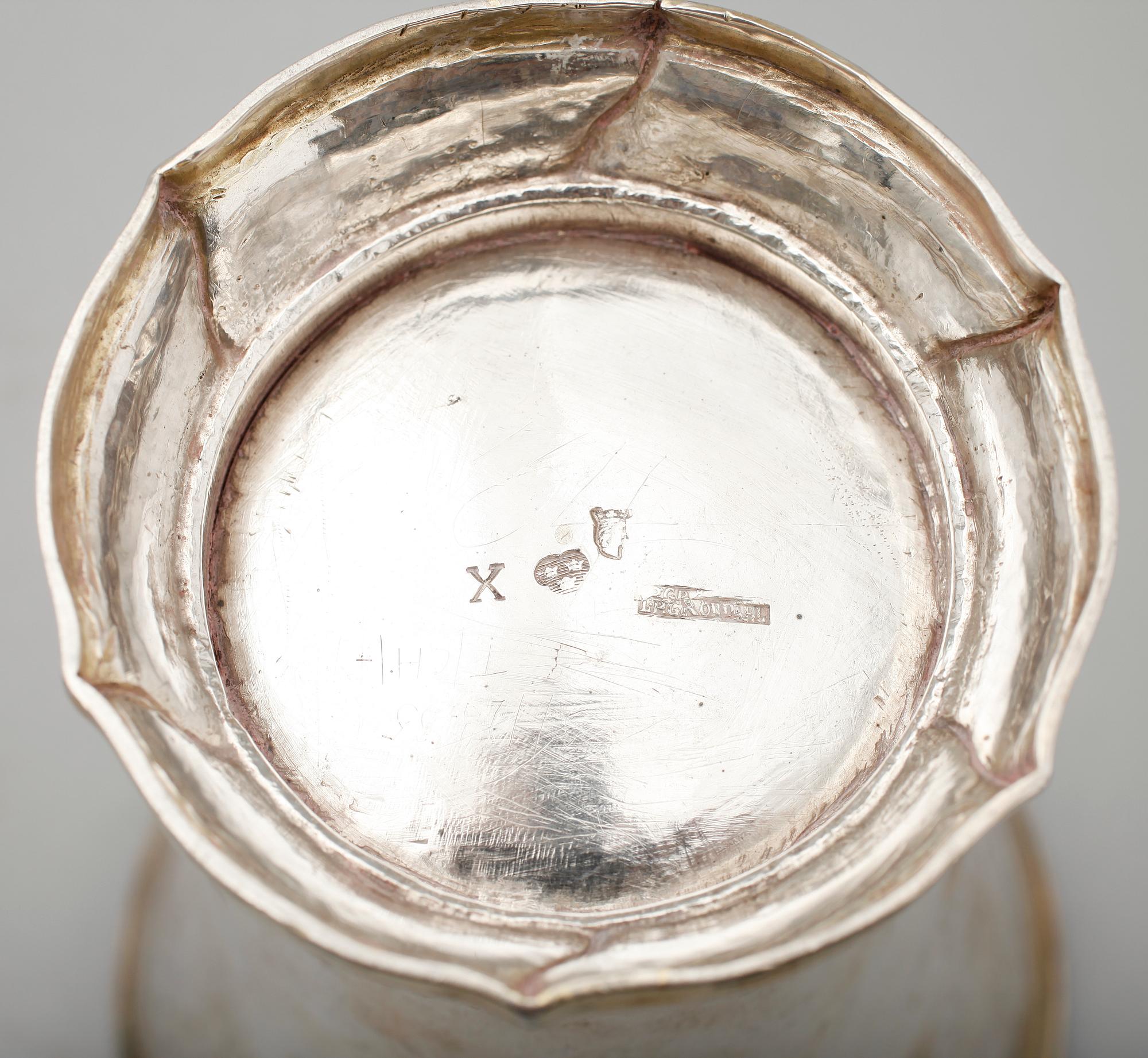 BÄGARE, silver, Lars Peter Gröndahl, Stockholm 1780. Vikt ca 430 g.