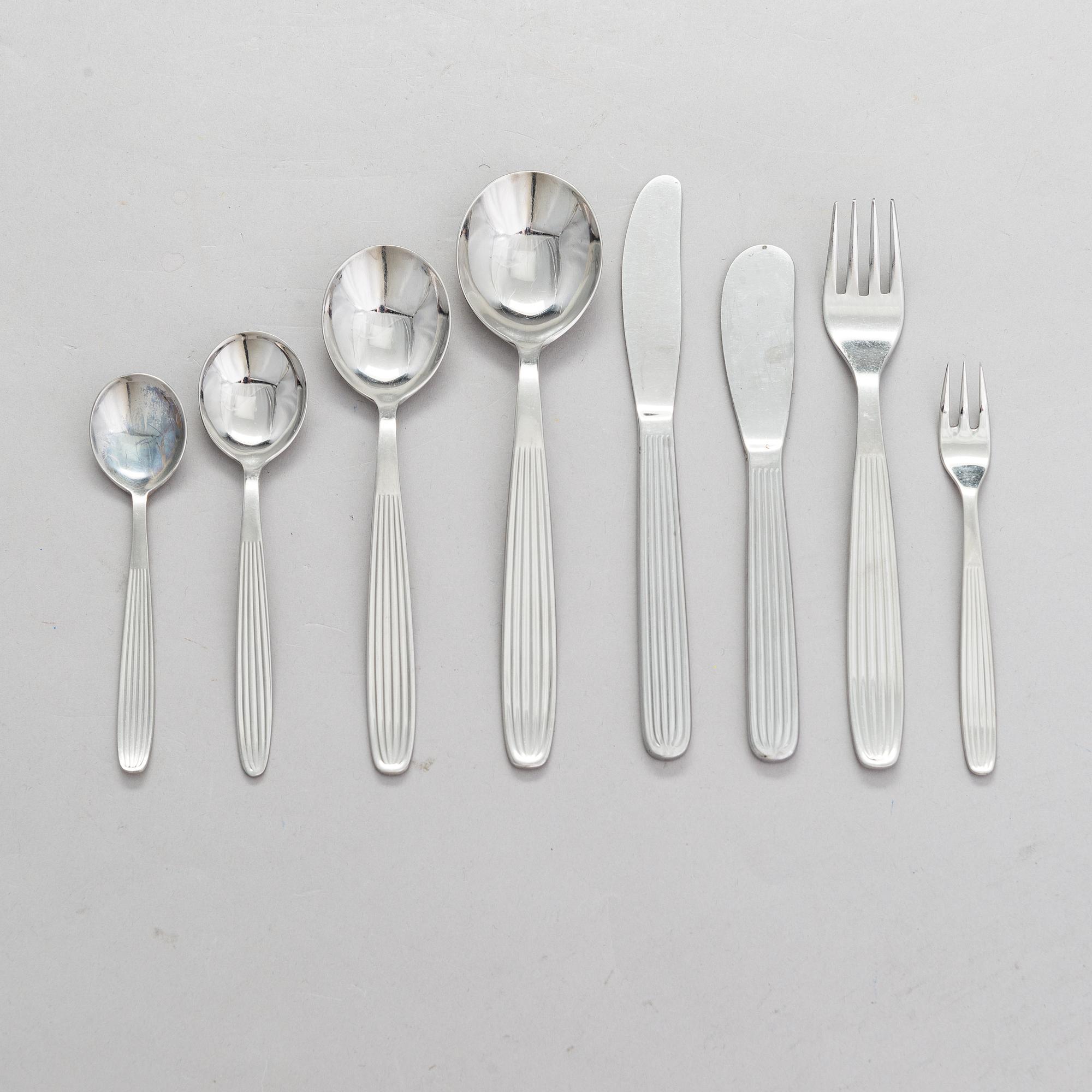 Kaj Franck, 23-piece 'Scandia' cutlery in stainless steel for Hackman Sorsakoski.