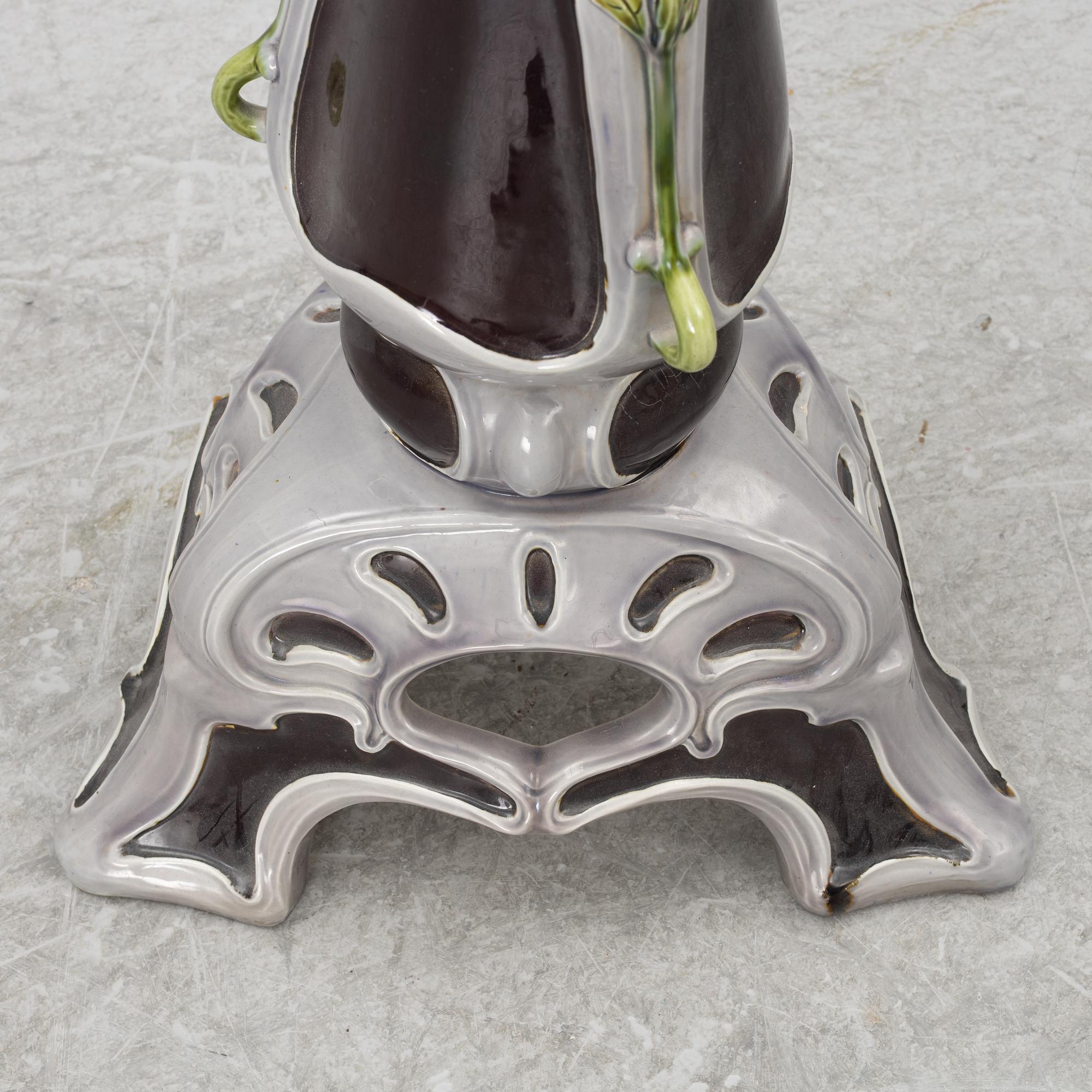 Pedestal with planter, Art Nouveau, R. M. Krause Majolika- und Steingut-Fabrik, early 20th Century.
