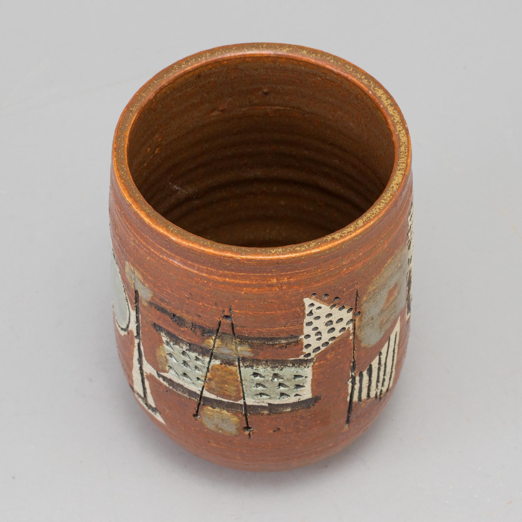 A Lisa Larson stoneware vase, Gustavsberg. Unik.