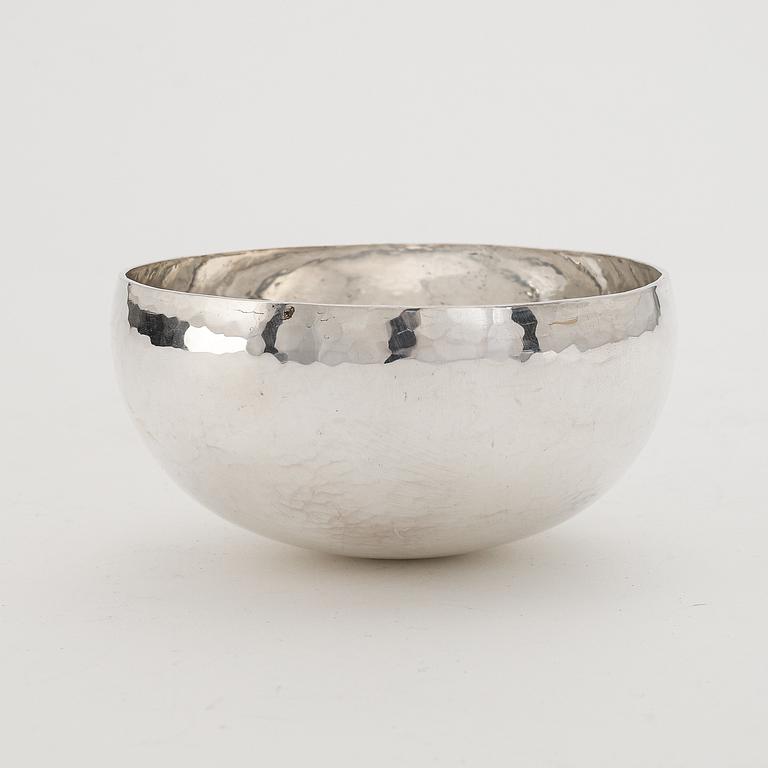 Roland Lantz, a signed sterling silver bowl, Stockholm 1982.