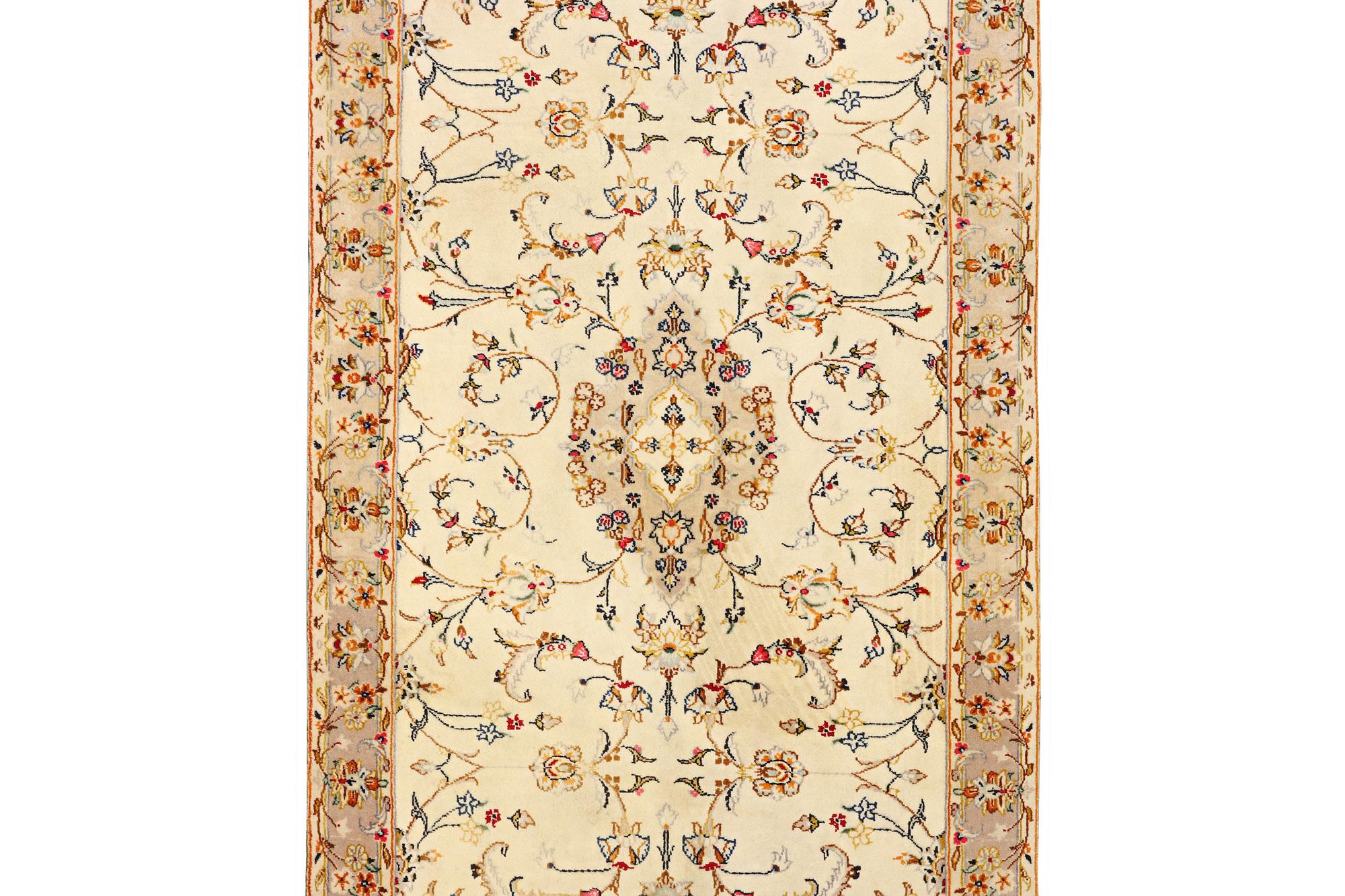 A Keshan runner, c. 385 x 98 cm.