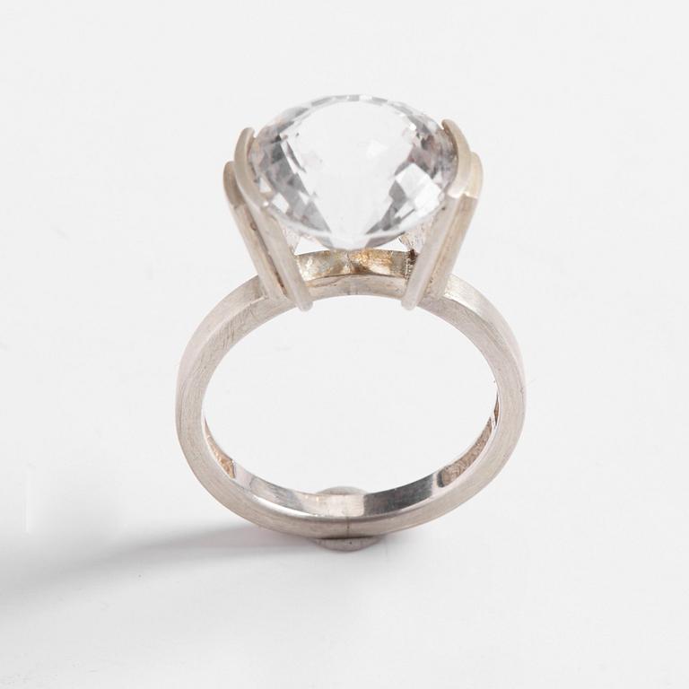 Wiwen Nilsson, ring, Lund 1962, sterling med bergkristall.