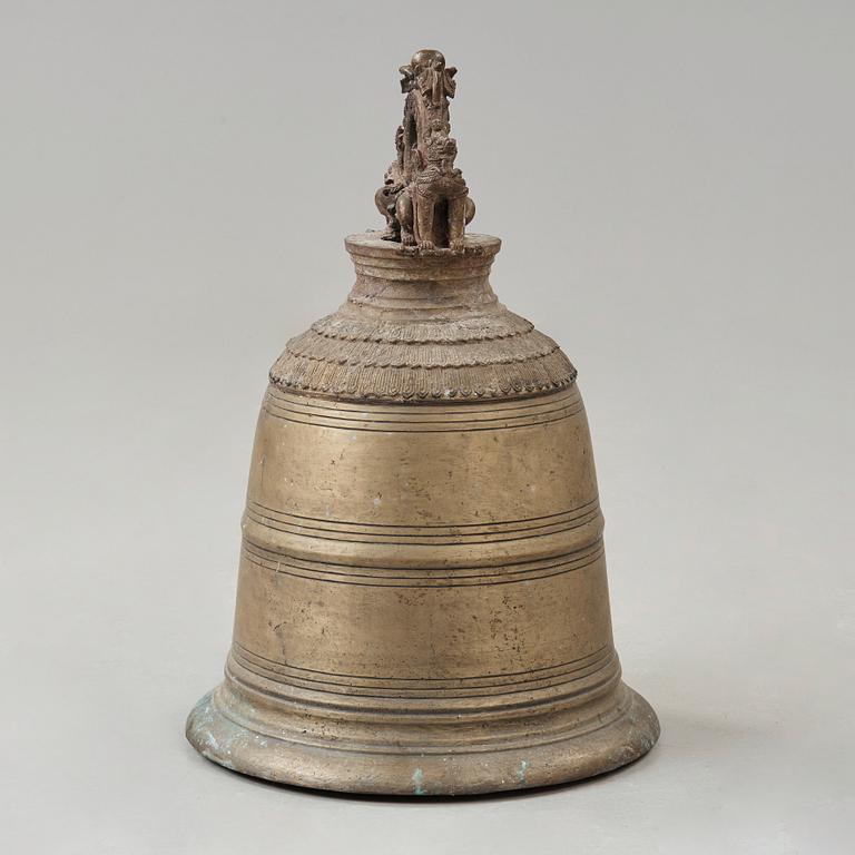 TEMPELKLOCKA, brons. Burma, 1800-tal.