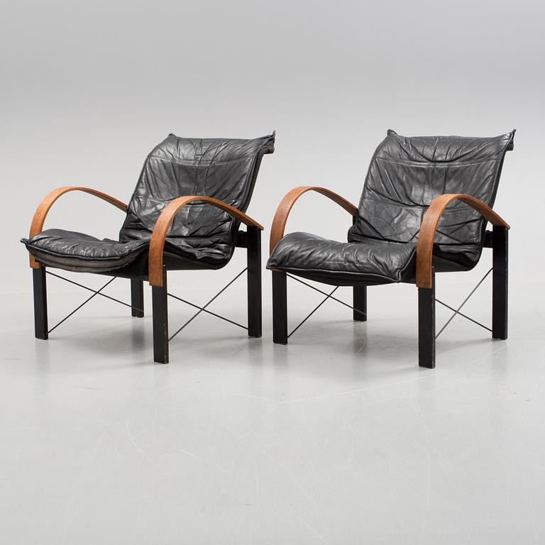 FÅTÖLJER, ett par. 1970-tal.