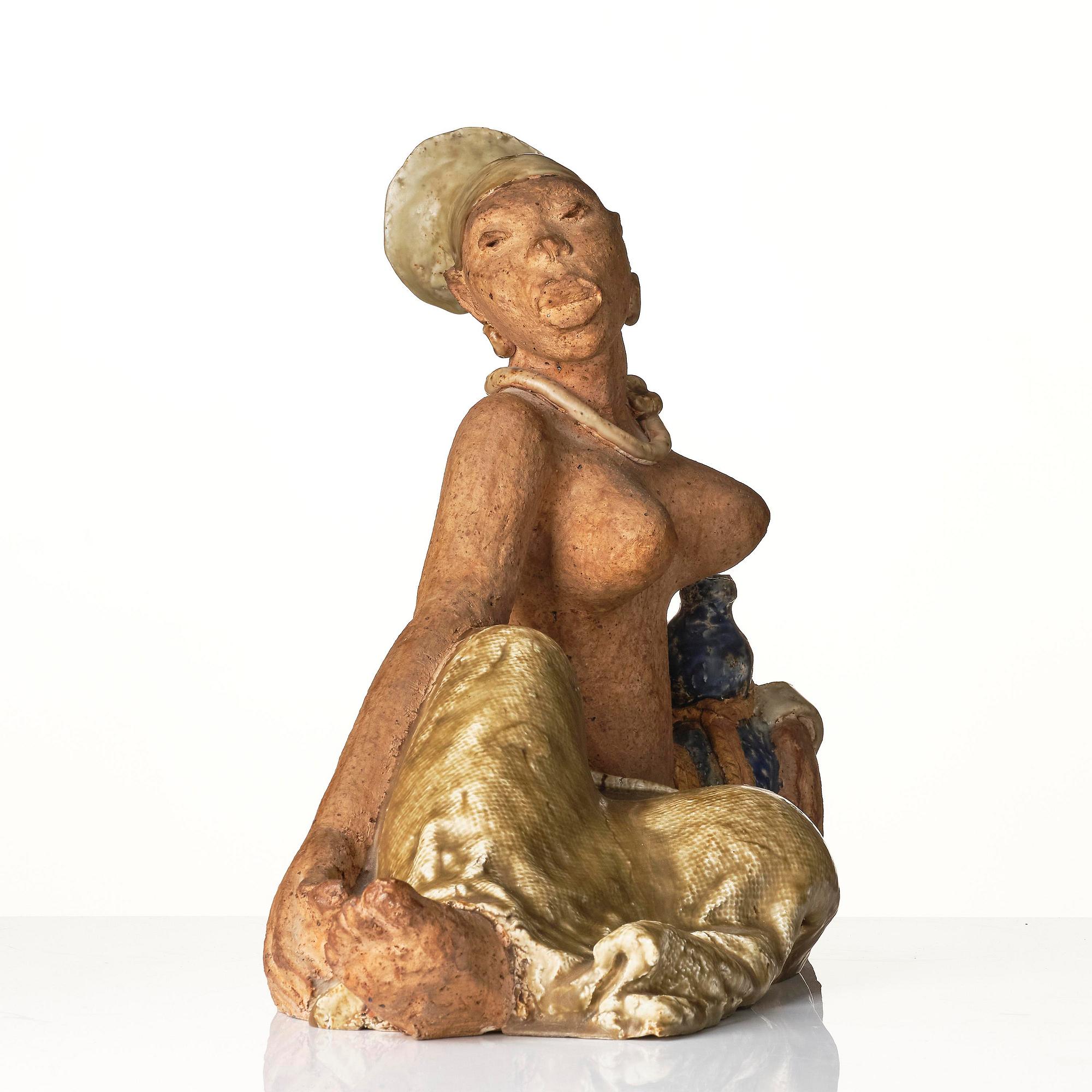 Michael Schilkin, skulptur, stengods, vilande kvinna, Arabia, Finland, 1940-tal.