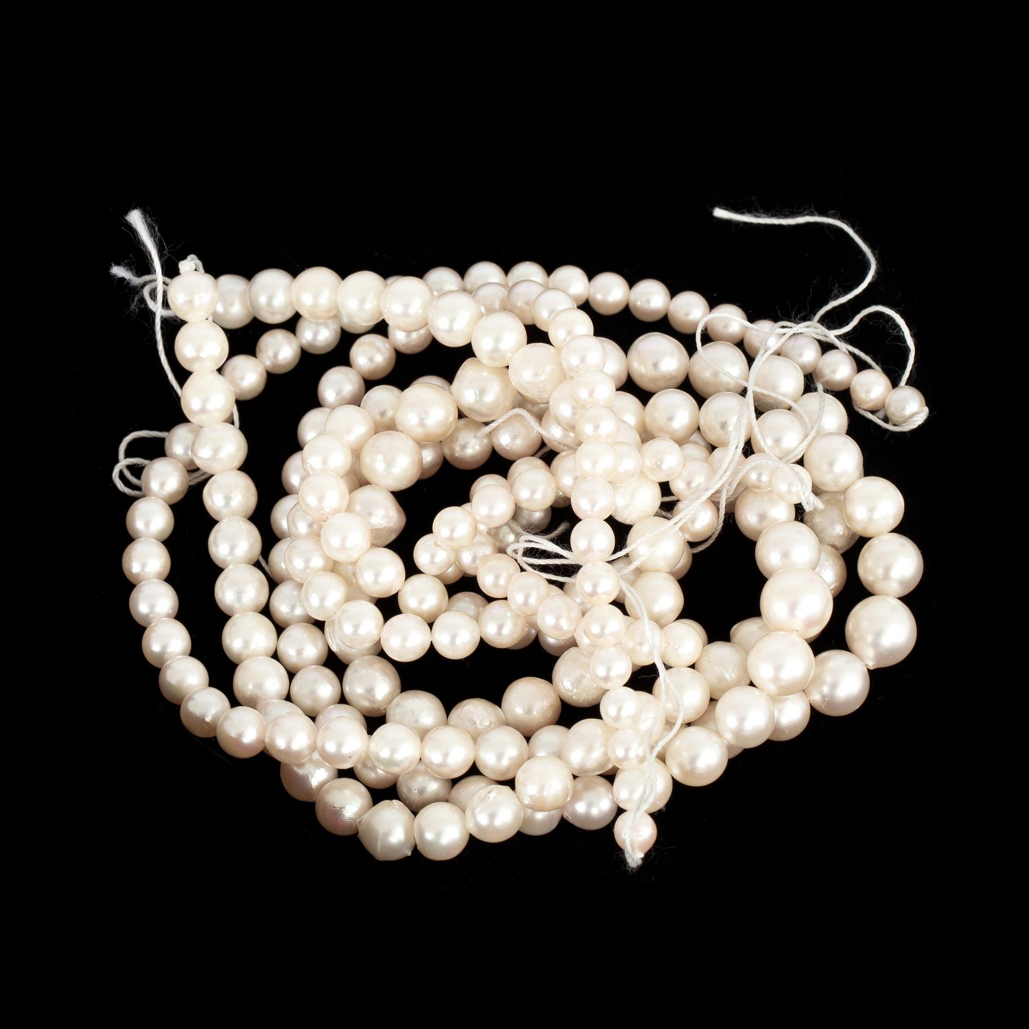 ODLADE SALTVATTENPÄRLOR 3 rader. 1900-talets andra hälft.