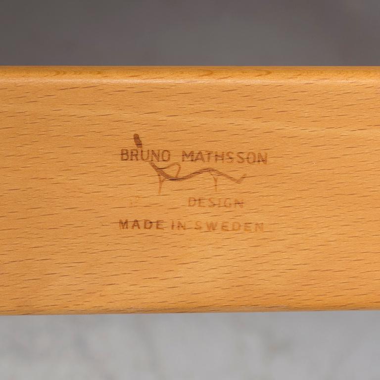 BRUNO MATHSSON, karmstol, "Eva", Firma Karl Mathsson, Värnamo, 1974.