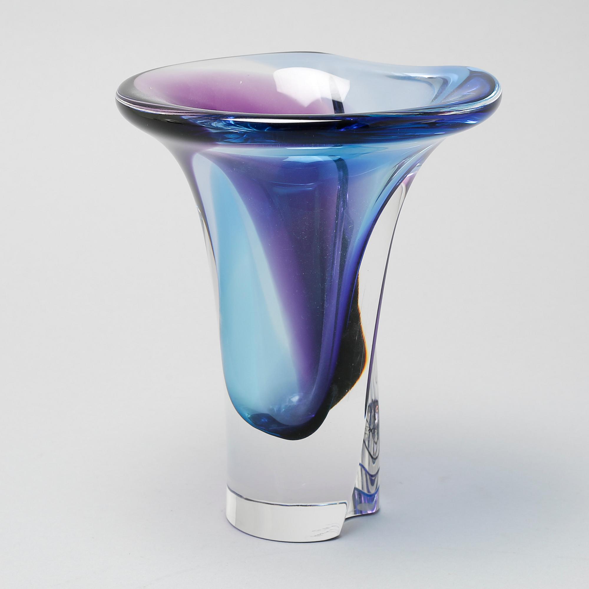 GÖRAN WÄRFF, vas, glas, Kosta Boda, 1900-talets andra hälft.