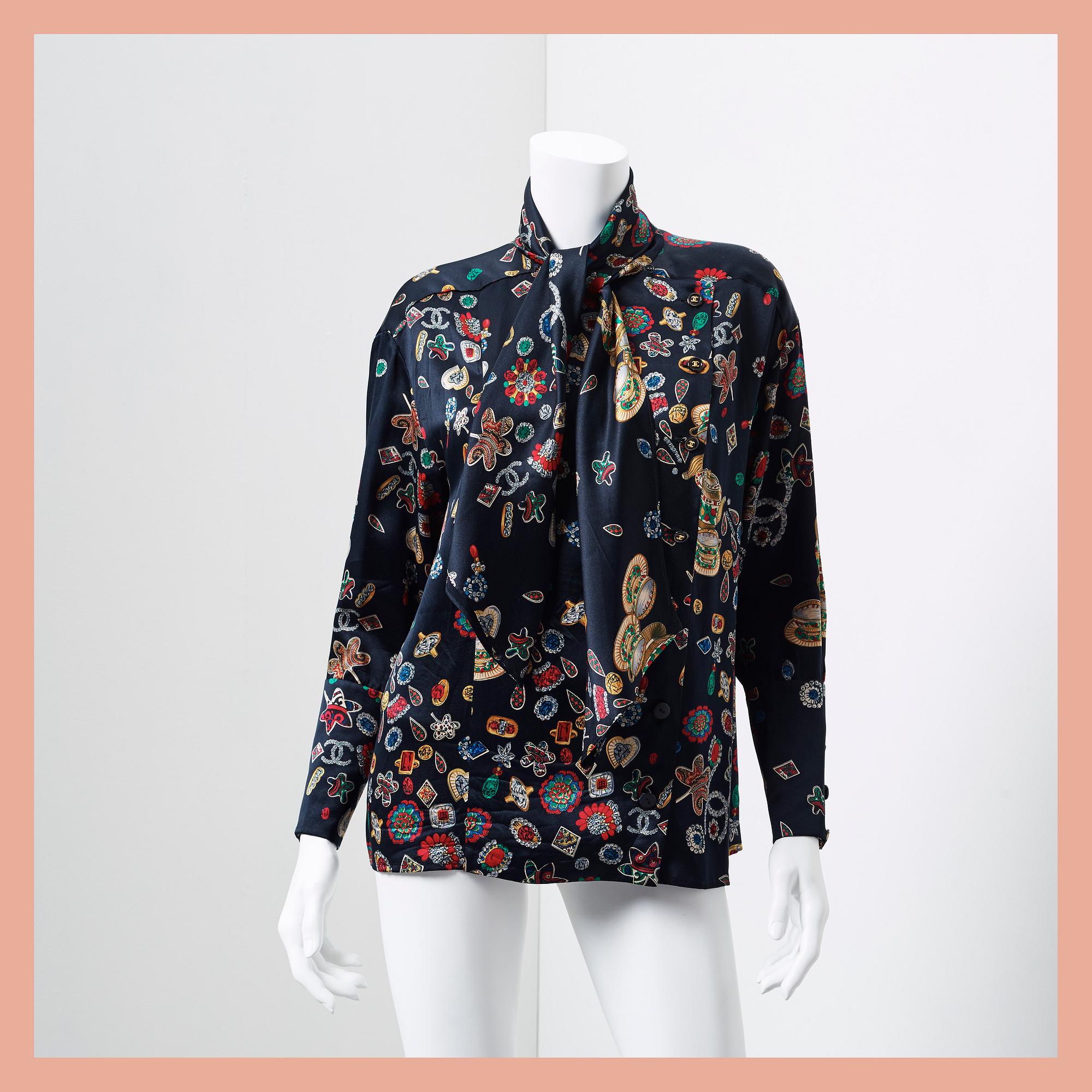 BLUS, Chanel.