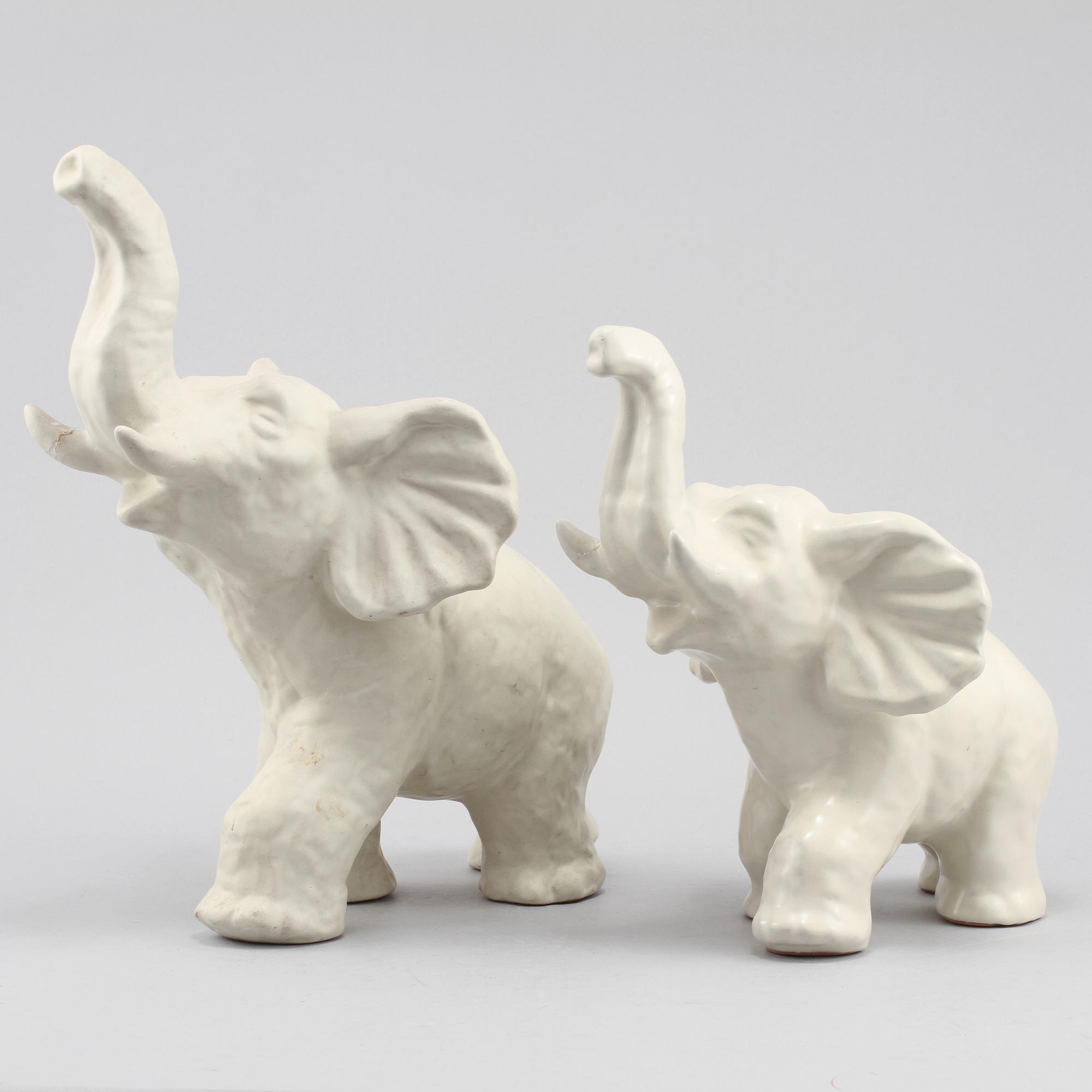 FIGURINER, 2 st, lergods, Vicke Lindstrand, Upsala-Ekeby, 1900-tal.