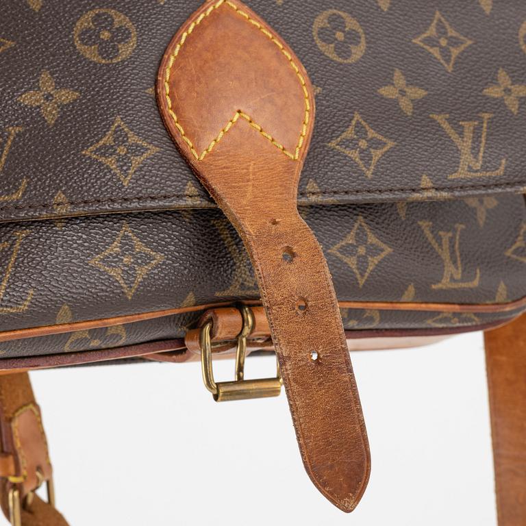 Louis Vuitton, väska, "Cartouchière", samt plånbok, 1970-tal.