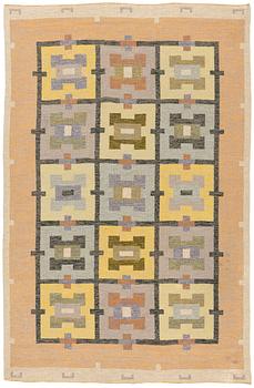 222. Agda Österberg, a carpet, flat weave, ca 304,5 x 199,5 cm, an embroidered signature at the back.