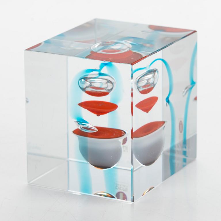 Oiva Toikka, a glass cube, signed Oiva Toikka Nuutajärvi.