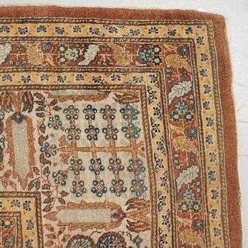 CARPET. Antique Tabriz. 395,5 x 283,5 cm.