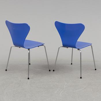 ARNE JACOBSEN, stolar, 6 st, "Sjuan", Fritz Hansen, 1984.