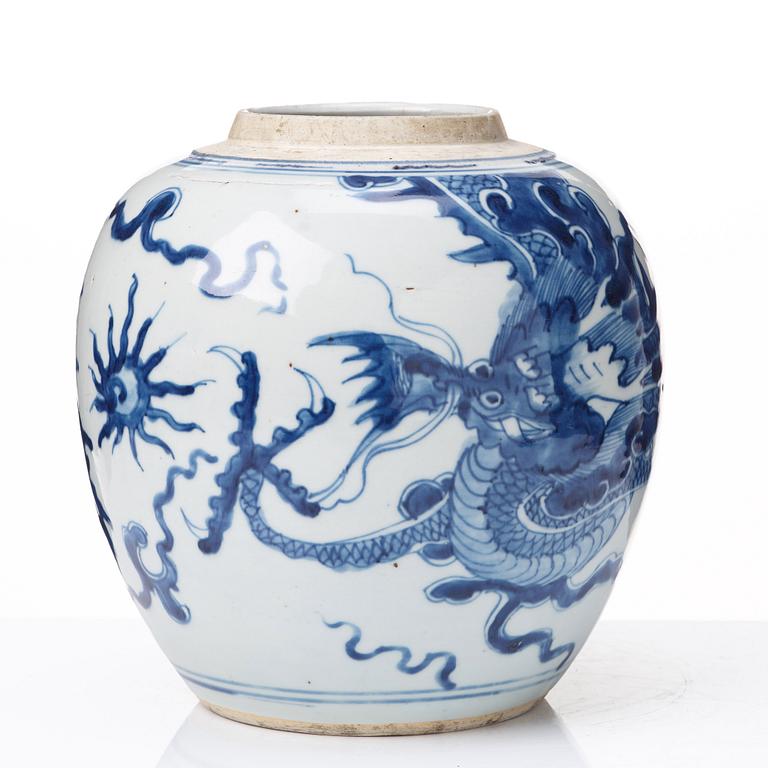 A blue and white dragon jar, Qing dynasty, 18th Century.