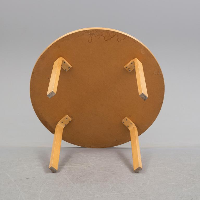 ALVAR AALTO, matbord, modell 91, Artek, Finland.