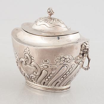An English silver sugar bowl, mark of Charles Stuart Harris, London 1897.