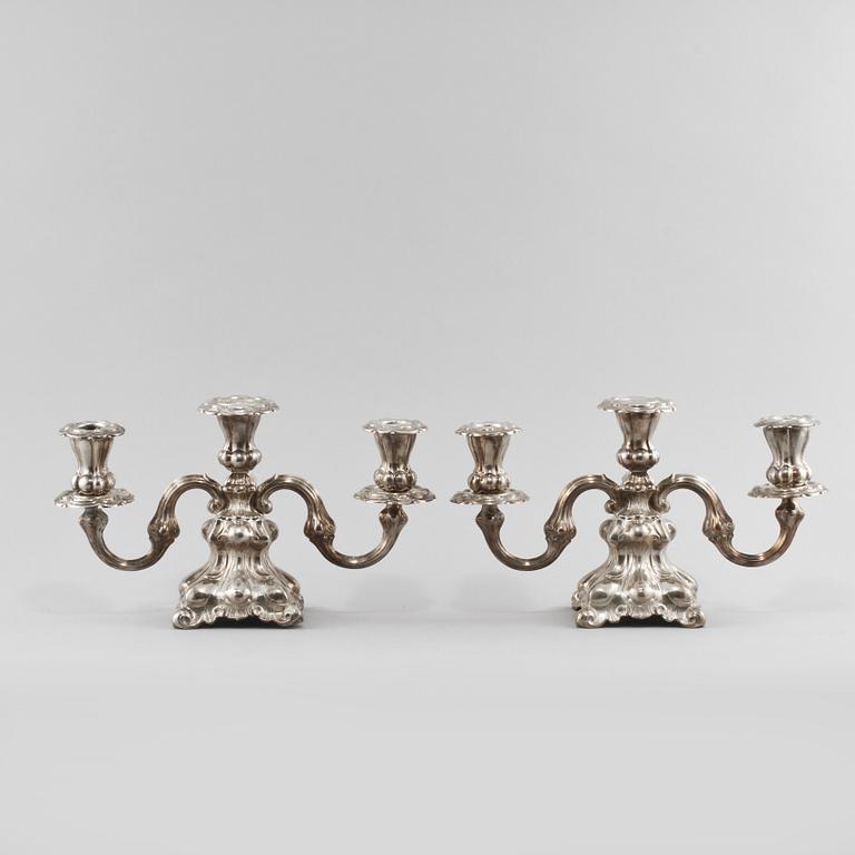 KANDELABRAR, ett par, silver, barockstil, svenska importstämplar, 1900-tal.