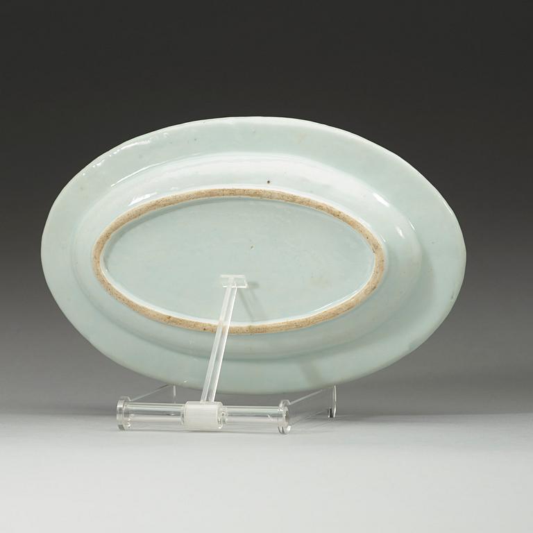 FAT, vapenporslin. Qing dynastin, Qianlong (1736-95).