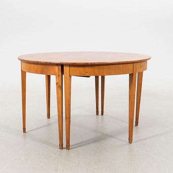 Dining table, turn of the 20th century.