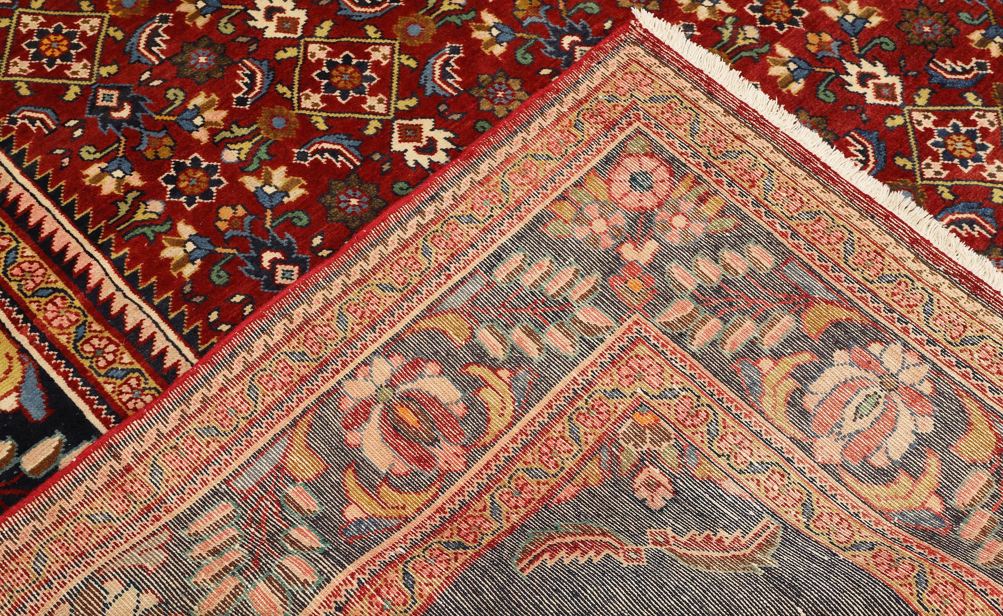 Matta, Lilian, ca 315 x 221 cm.