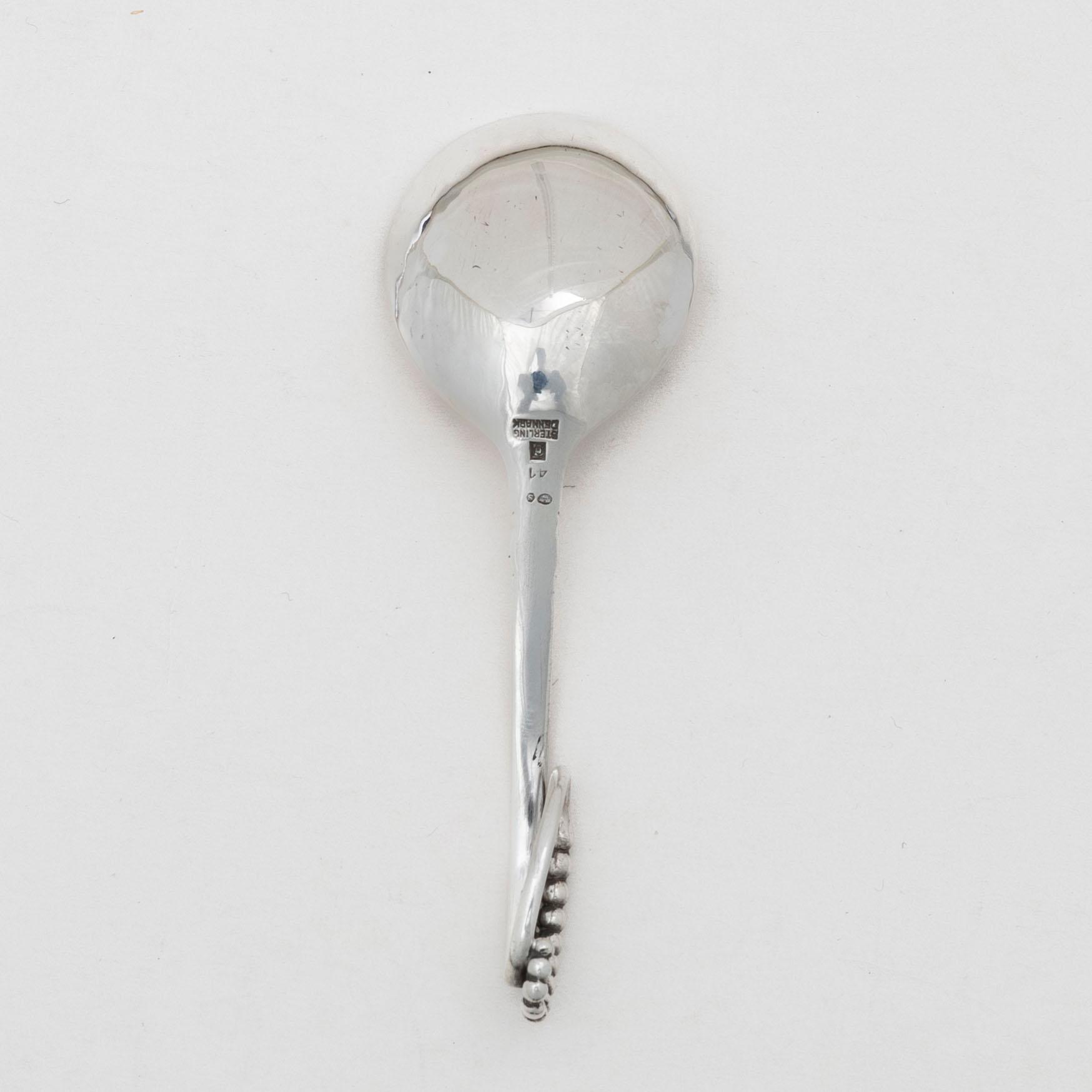 Georg Jensen, serveringssked, sterlingsilver, Danmark 1933-44.