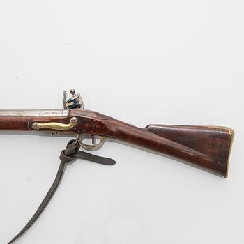 Flintlock musket, British model 1794 with bayonet, Swedish so-called subsidy rifle.