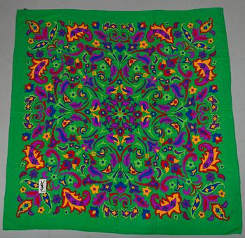 SCARF, Yves Saint Laurent.