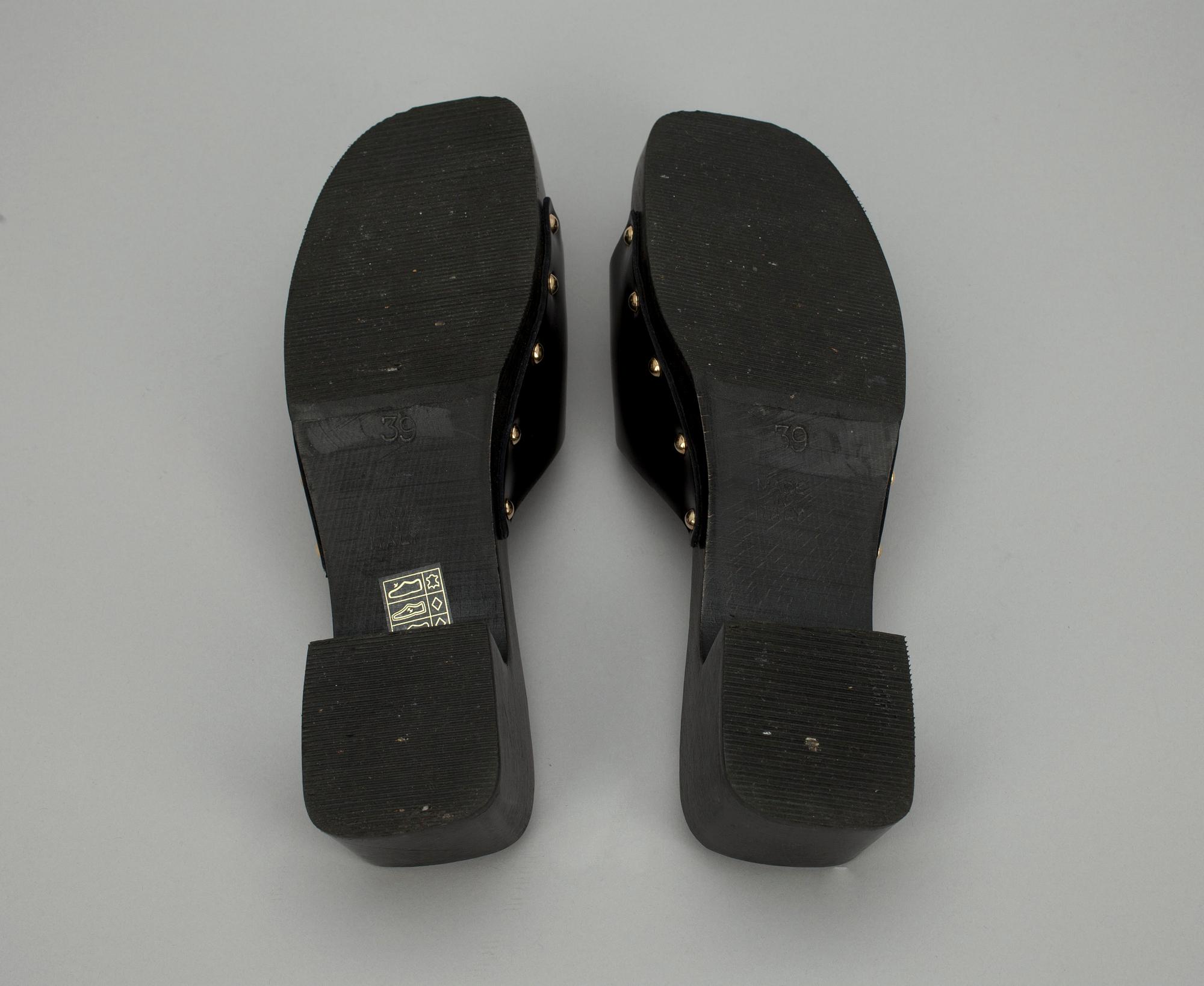 SKOR, sandaler, Gucci.