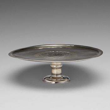 154. An Italian 18th century silver tazza, probably mark of Baldassare Pieri, Roma (1749-1788).